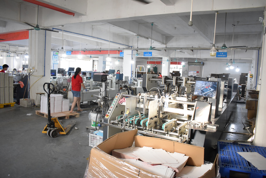 GUANGZHOU YM PACKAGE PRODUCTS CO.,LTD. สายการผลิตของผู้ผลิต