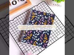 สมุดบันทึกแบบกำหนดเองสีดำ เข้าเล่มแบบเกลียว และดีไซน์แบบมืออาชีพ